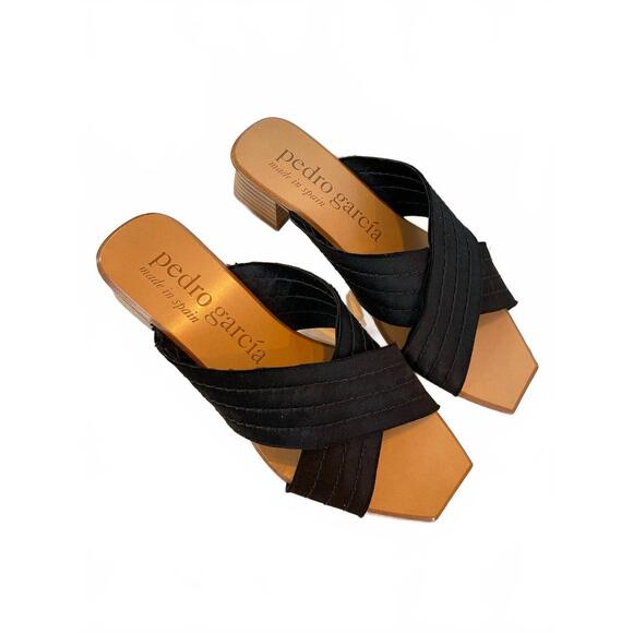 NEW PEDRO GARCIA women's zumia satin mule sandal in black satin